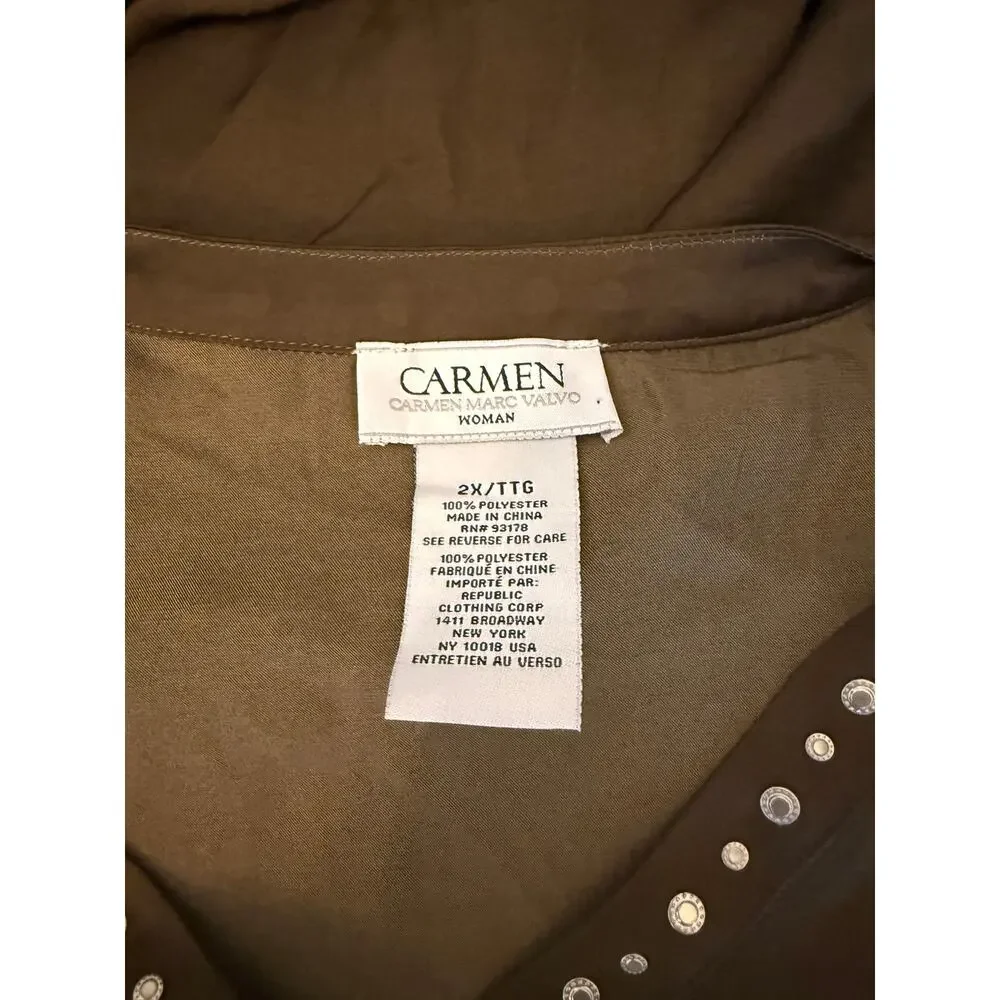 Carmen Marc Valvo Green V Neck Blouse with Metal Embellishments Size 2X - Picture 3 of 3